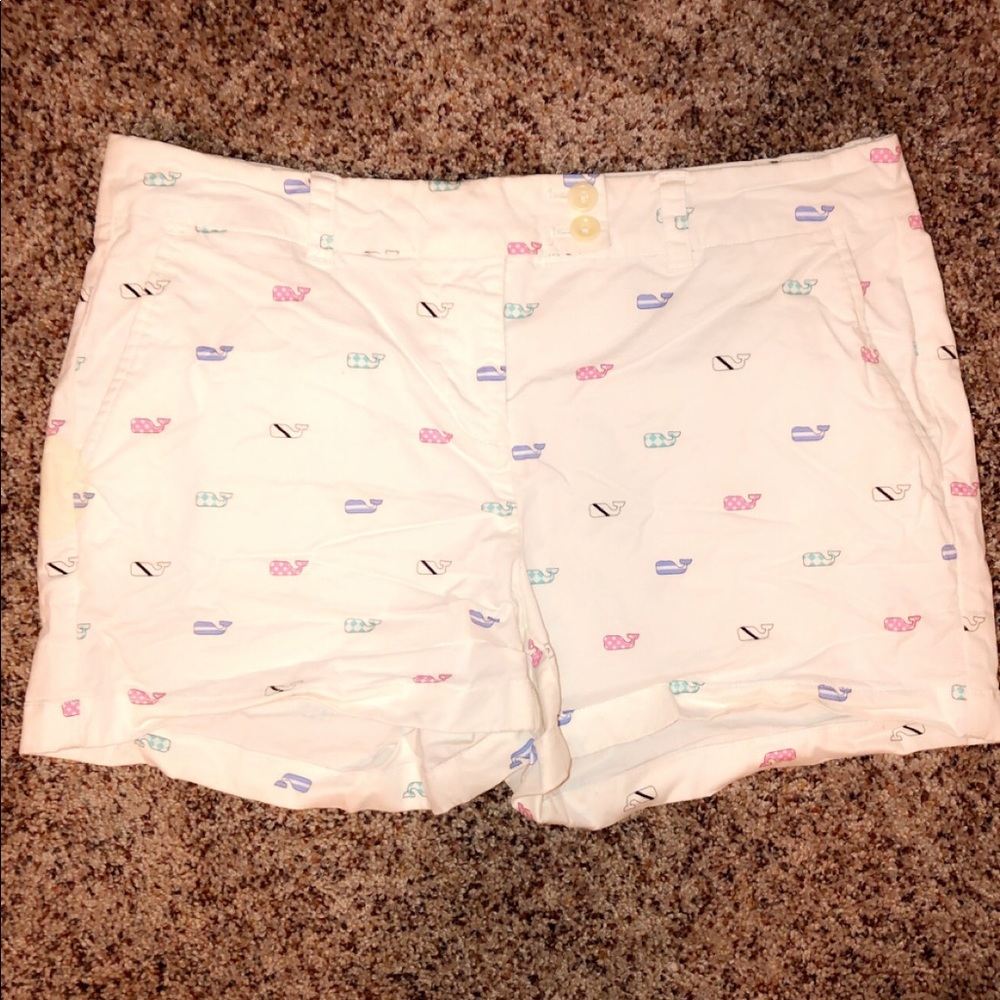 Women’s vineyard vines shorts